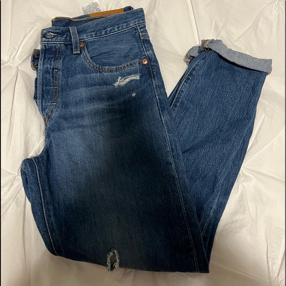 LEVI’S 501 SKINNY BLUE KNEE RIPPED JEANS RARE